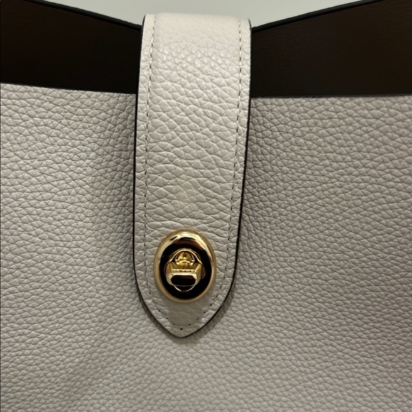 Coach (NWT) Hadley Turnlock Tote Bag - Picture 6 of 17